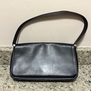Vintage Coach black leather shoulder bag